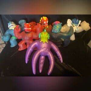 Heroes of Goo Jit Zu Colorful Monster Action Figures Set!